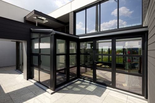 aluminium anodowane zastosowanie aluminium anodowanego w budownictwie